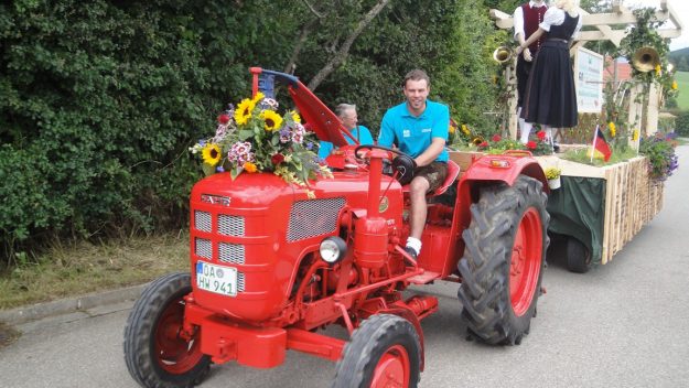 pic_dmf_festwagen_03